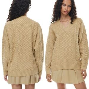 Aritzia Sunday Best Peggy V-Neck Wool Sweater Cable Knit Tan Women’s Large
